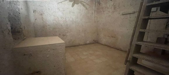 2 rooms Commercial property in Naples, Italy No. 370439 9