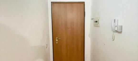 2 bedrooms Apartment in Florence, Italy No. 265779 4