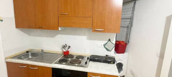 2 bedrooms Apartment in Florence, Italy No. 265779 3