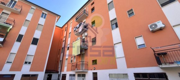 2-salle Appartement à Cremona, Italy No. 269486 20