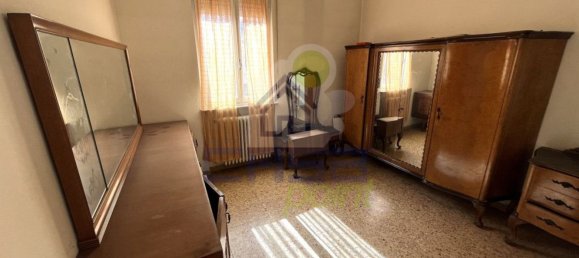 2-salle Appartement à Cremona, Italy No. 269486 15