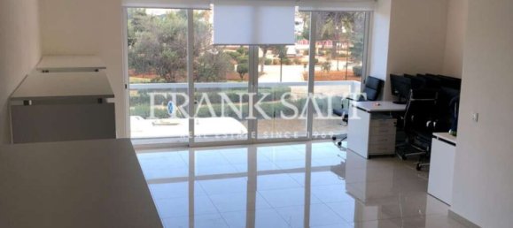 Квартира с 2 спальнями в Та-Шбиш, Мальта № 4104 2