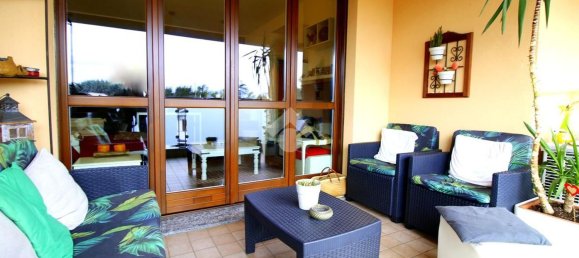 3 rooms Apartment in Caronno Pertusella, Italy No. 183238 9