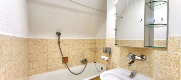 2-salle Appartement à Rudolfsheim-Funfhaus, Austria No. 211055 5