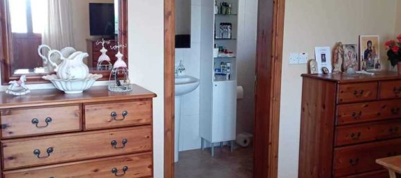 4 bedrooms House in Skarinou, Cyprus No. 7666 3