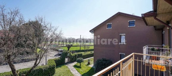 3 bedrooms Apartment in Bonate Sotto, Italy No. 57770 8
