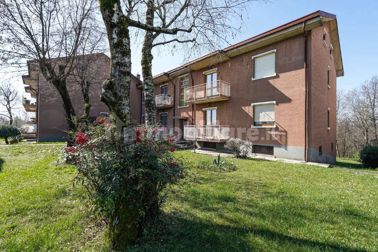 3 bedrooms Apartment in Bonate Sotto, Italy No. 57770