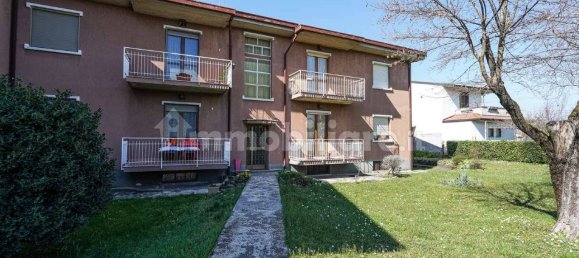 3 bedrooms Apartment in Bonate Sotto, Italy No. 57770 3