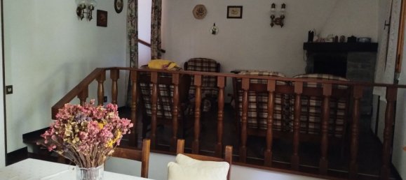 5 rooms House in Serramazzoni, Italy No. 24153 4