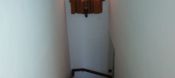 5 rooms House in Serramazzoni, Italy No. 24153 24