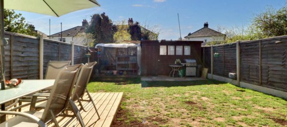 3 bedrooms House in Dartford, United Kingdom No. 4919 5