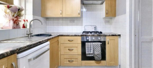 3 bedrooms House in Dartford, United Kingdom No. 4919 7