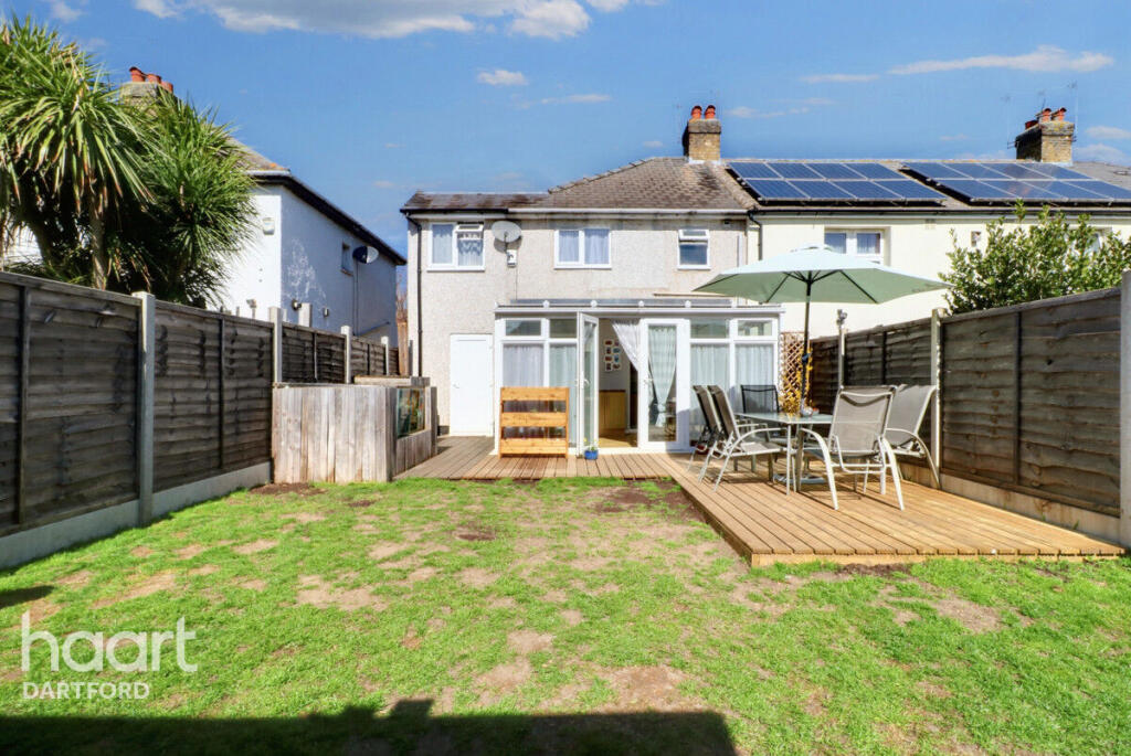 3 bedrooms House in Dartford, United Kingdom No. 4919