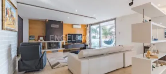 6 Schlafzimmer Haus in Sant Boi de Llobregat, Spain, Nr. 179131 2