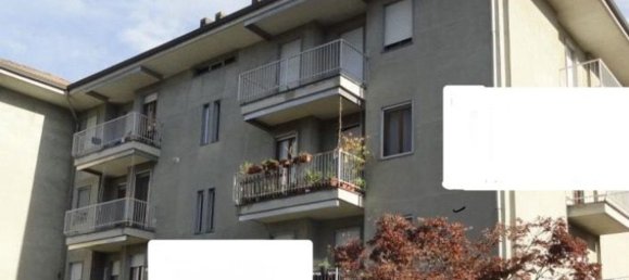 4 Schlafzimmer Wohnung in Trecate, Italy, Nr. 174383 14