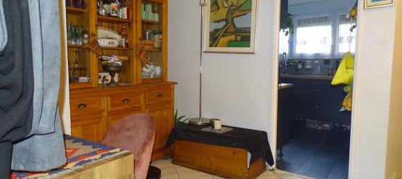 Apartamento de 3 habitaciónes en Creteil, France No. 122005 2