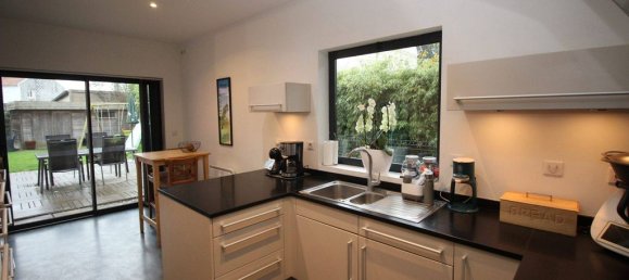 4 bedrooms House in Phalempin, France No. 45879 3