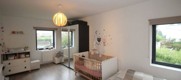 4 bedrooms House in Phalempin, France No. 45879 8