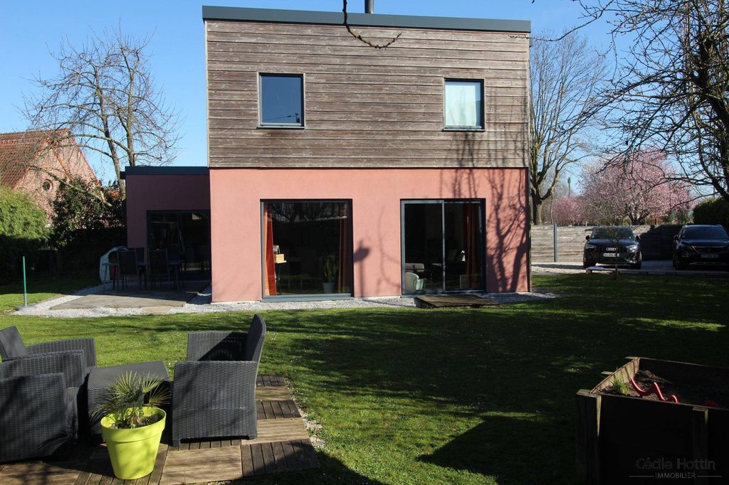 4 bedrooms House in Phalempin, France No. 45879