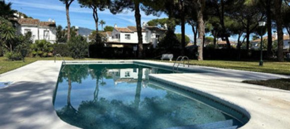 3 bedrooms Villa in Estepona, Spain No. 158404 7