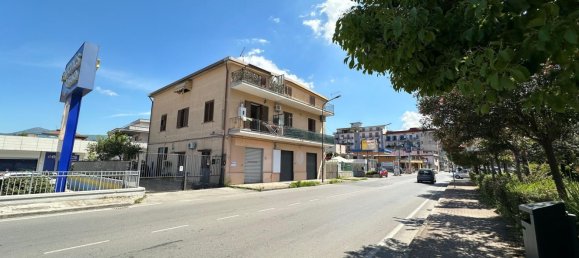 Apartamento T2 em Nocera Inferiore, Italy N.º 352616 2