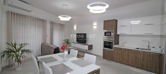 Apartamento de 2 dormitorios en Marsaskala, Malta No. 8090 2