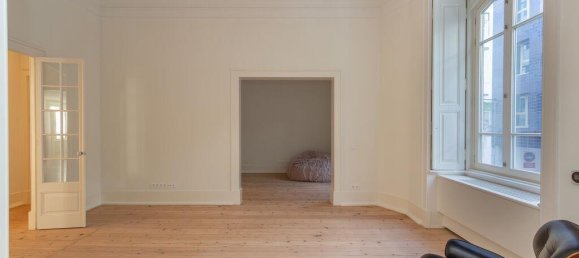 4 Schlafzimmer Wohnung in Lisbon, Portugal, Nr. 245991 3