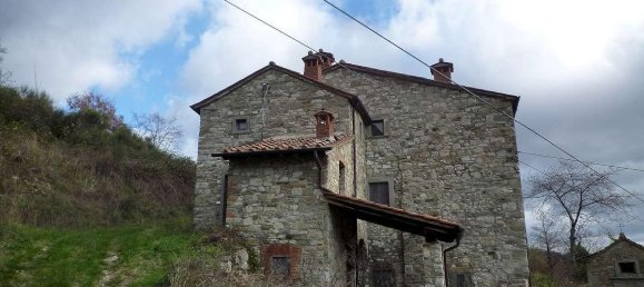 5 bedrooms Apartment in Caprese Michelangelo, Italy No. 362 3