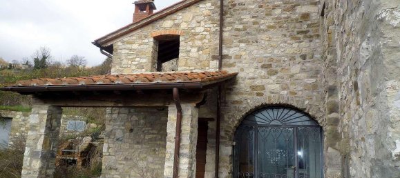 5 bedrooms Apartment in Caprese Michelangelo, Italy No. 362 5