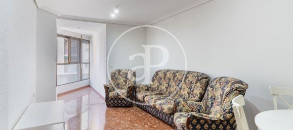 3 bedrooms Apartment in Valencia, Spain No. 148968 3