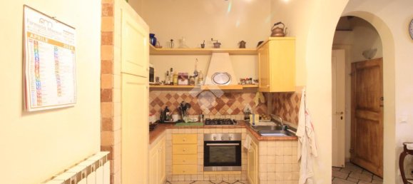 Casa de 8 habitaciónes en Capraia e Limite, Italy No. 148681 18