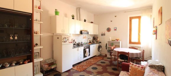 Casa de 8 habitaciónes en Capraia e Limite, Italy No. 148681 3