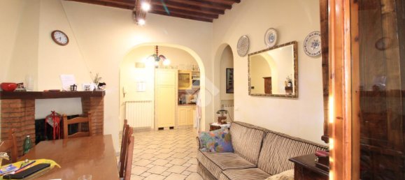 Casa de 8 habitaciónes en Capraia e Limite, Italy No. 148681 20