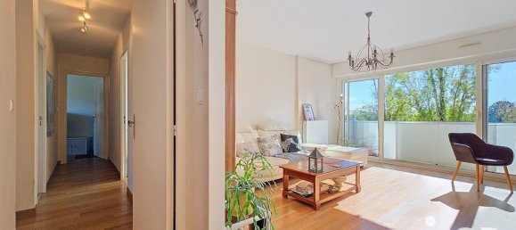 Квартира с 3 спальнями в Бурж, Франция № 153595 6