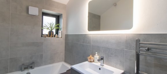  House in Guisborough, United Kingdom No. 1934 56