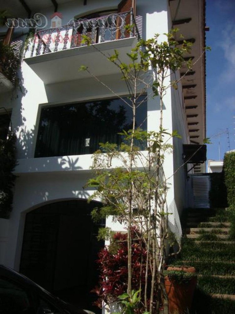 Casa de 3 dormitorios en Sao Paulo, Brazil No. 442250