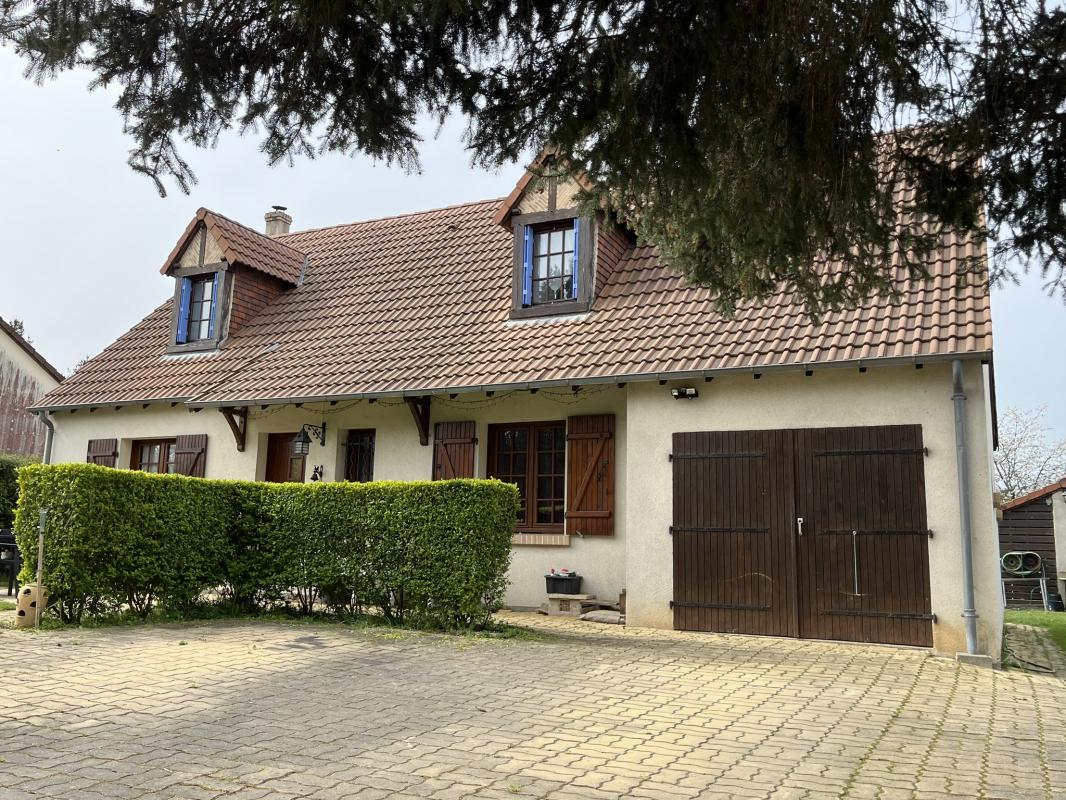 4 غرف نوم منزل في Savigny-en-Septaine, France رقم 258032