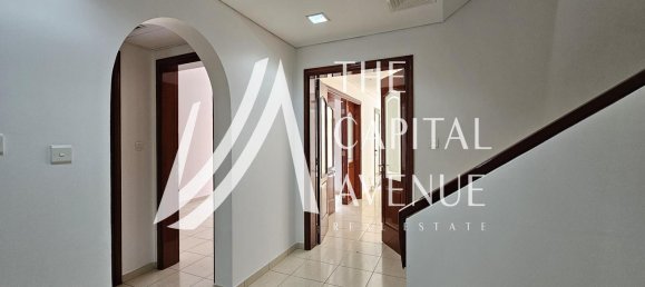 Villa de 4 dormitorios en Abu Dhabi Gate City, UAE No. 33505 19