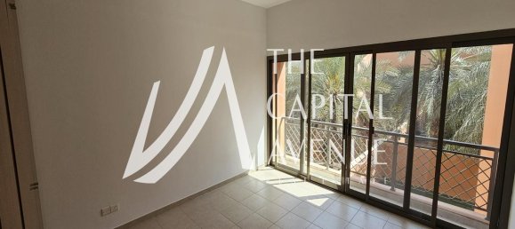 Villa de 4 dormitorios en Abu Dhabi Gate City, UAE No. 33505 4