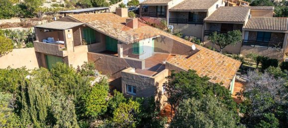 4 Schlafzimmer Villa in Trinità d'Agultu e Vignola, Italy, Nr. 222312 3