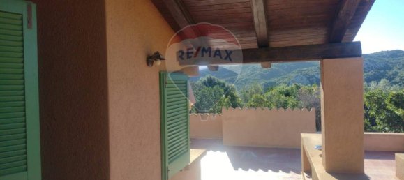 4 Schlafzimmer Villa in Trinità d'Agultu e Vignola, Italy, Nr. 222312 9