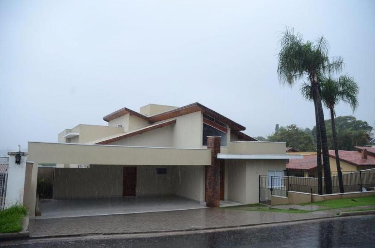 Дом с 4 спальнями в Сан-Паулу, Бразилия № 587524