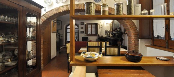 6 rooms House in Montepulciano, Italy No. 225100 7