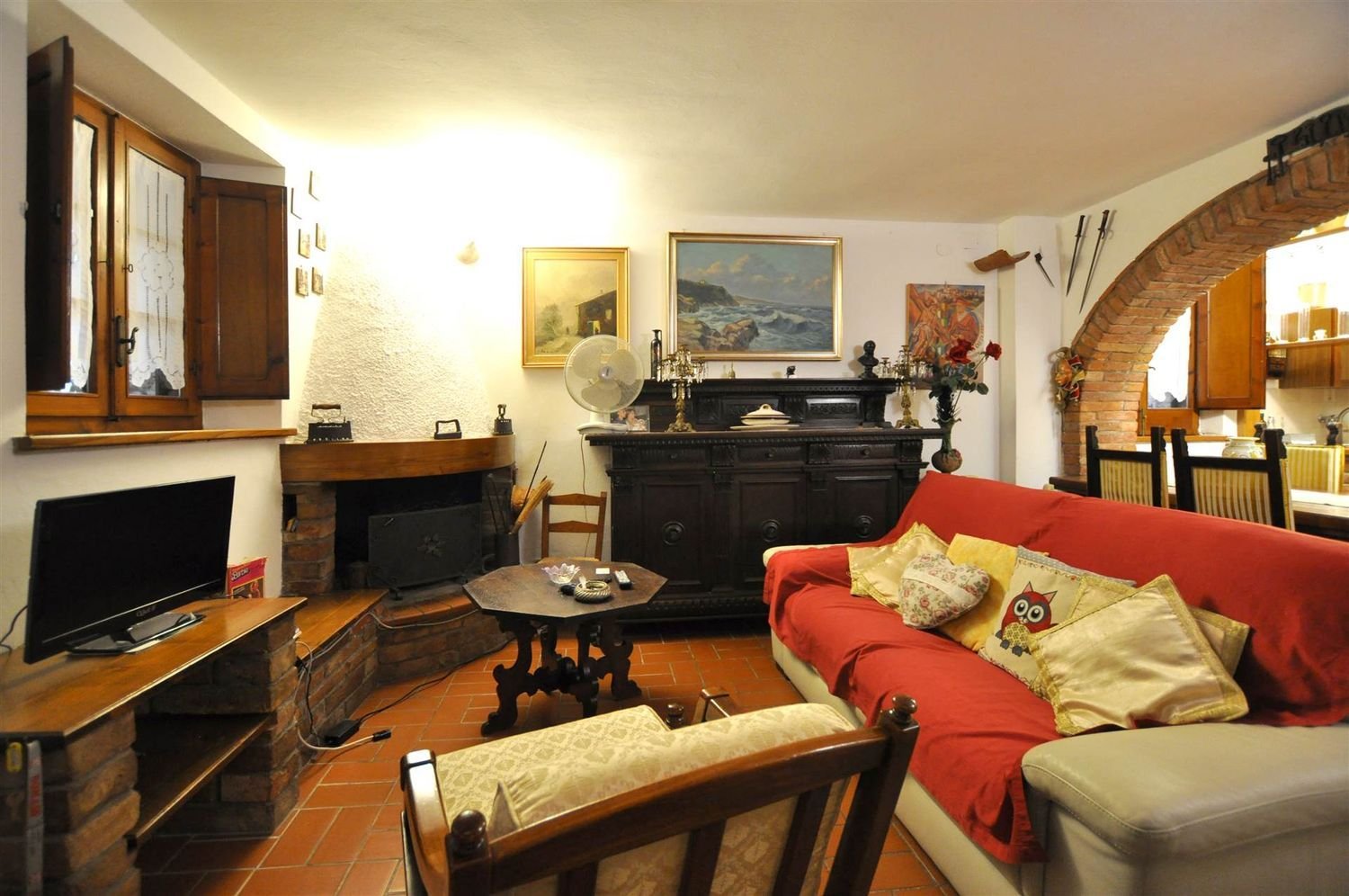 6 rooms House in Montepulciano, Italy No. 225100