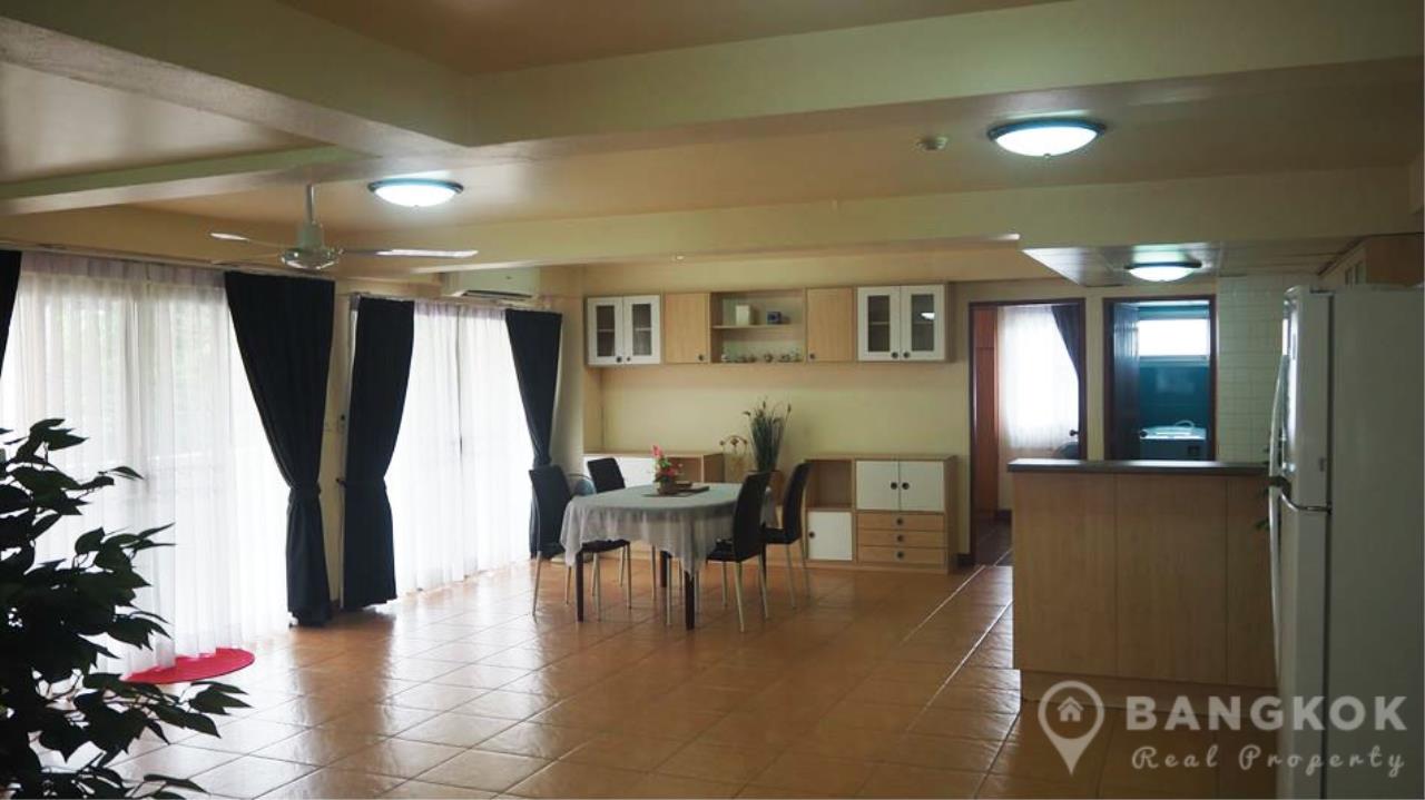 2 bedrooms Condo in Bangkok, Thailand No. 2063