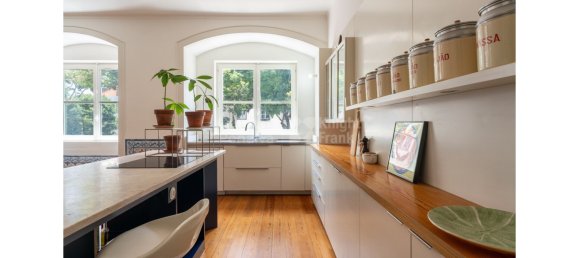 3 bedrooms Apartment in Lisbon, Portugal No. 191129 3