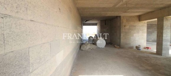 Oficina en Ta' Xbiex, Malta 180 m² No. 12018 2