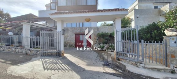 4-salle Villa à Fasano, Italy No. 132269 3