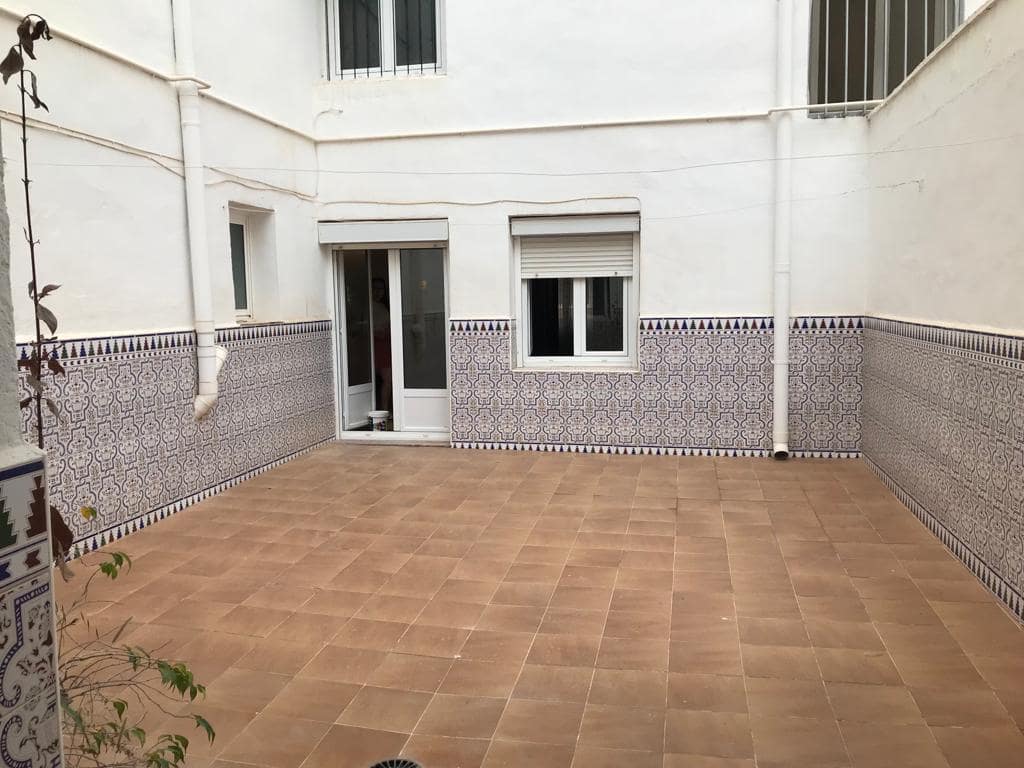 Apartamento de 4 dormitorios en Monóvar, Spain No. 177431