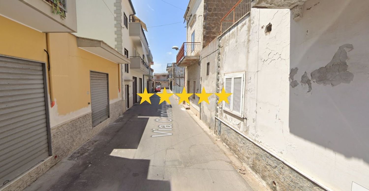 7 bedrooms Apartment in Mondragone, Italy No. 394308